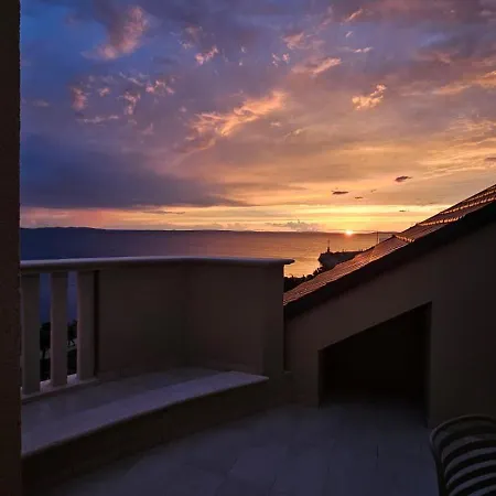 Luxury Beachfront Breges - First Row To The Sea Povljana