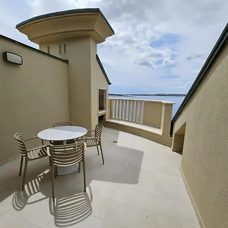 Luxury Beachfront Breges - First Row To The Sea Daire Povljana