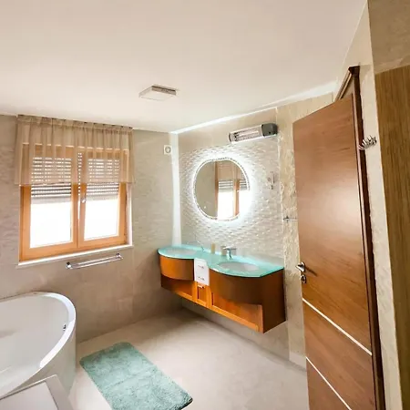Lejlighed Luxury Beachfront - Breges *