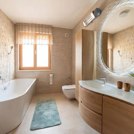 Luxury Beachfront - Breges