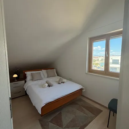 Luxury Beachfront - Breges *