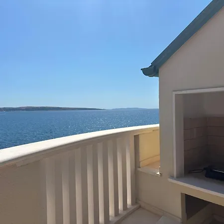 Lejlighed Luxury Beachfront - Breges