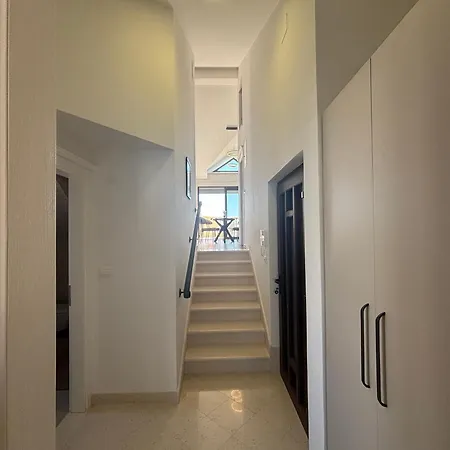 Lejlighed Luxury Beachfront - Breges