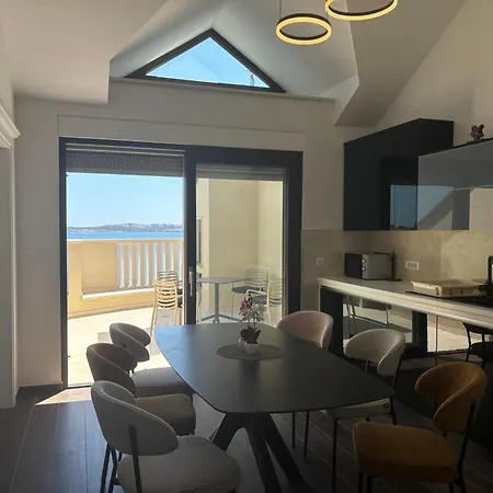 Lejlighed Luxury Beachfront - Breges *
