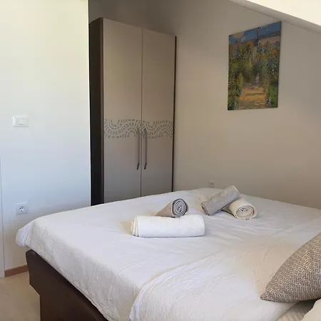 Lejlighed Luxury Beachfront - Breges Povljana