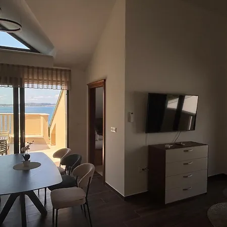 Luxury Beachfront - Breges * Povljana