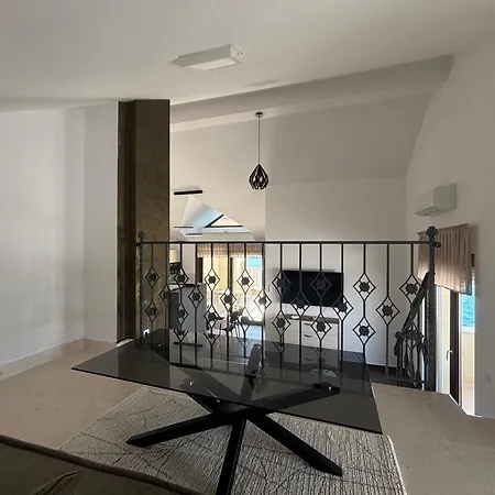 Lejlighed Luxury Beachfront - Breges